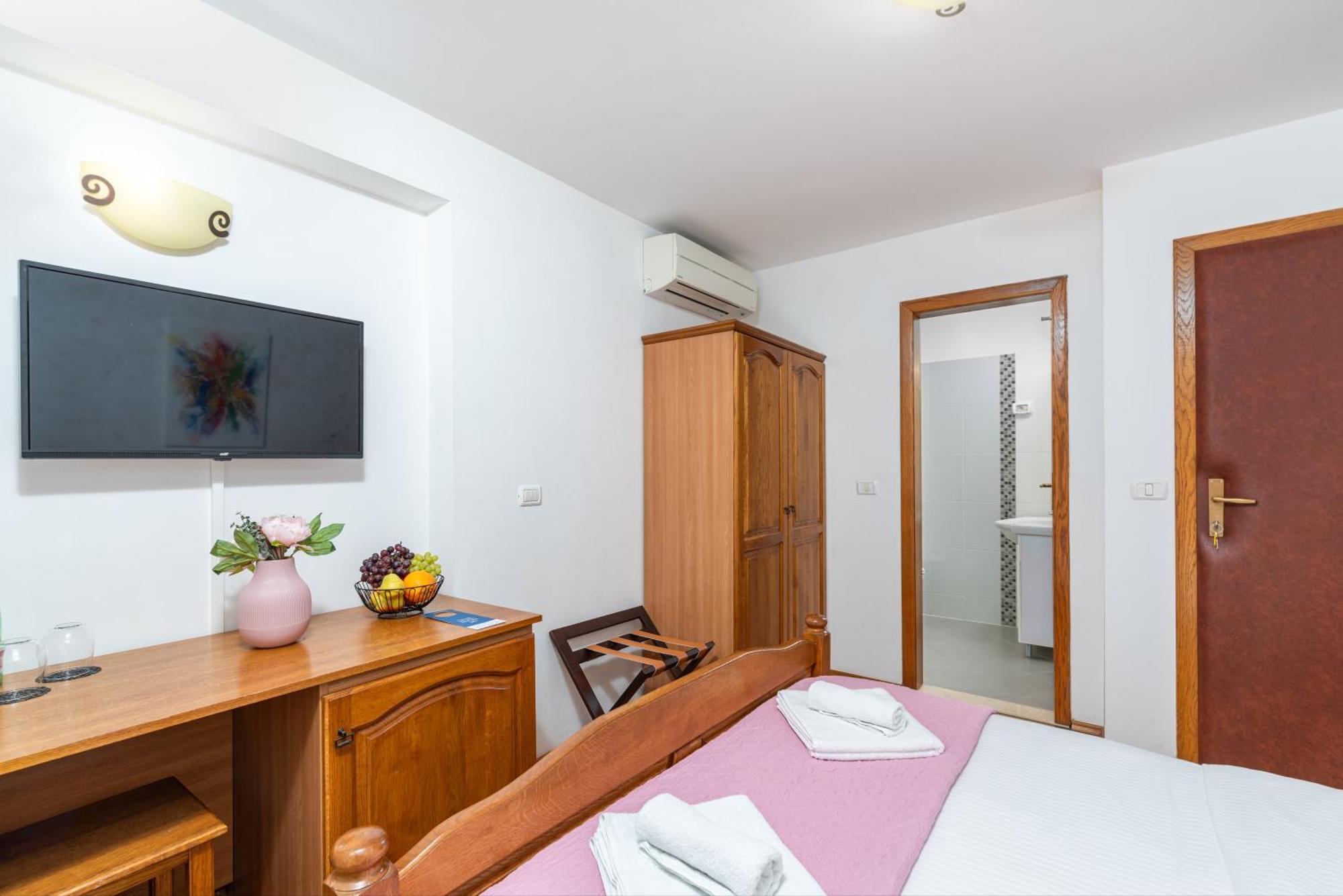 Laco De Pelagius Rooms Novigrad  Exterior photo
